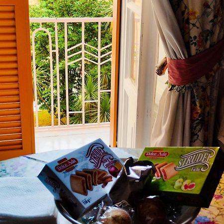 The House Of The Sunbeam Apartment Napoli Bagian luar foto