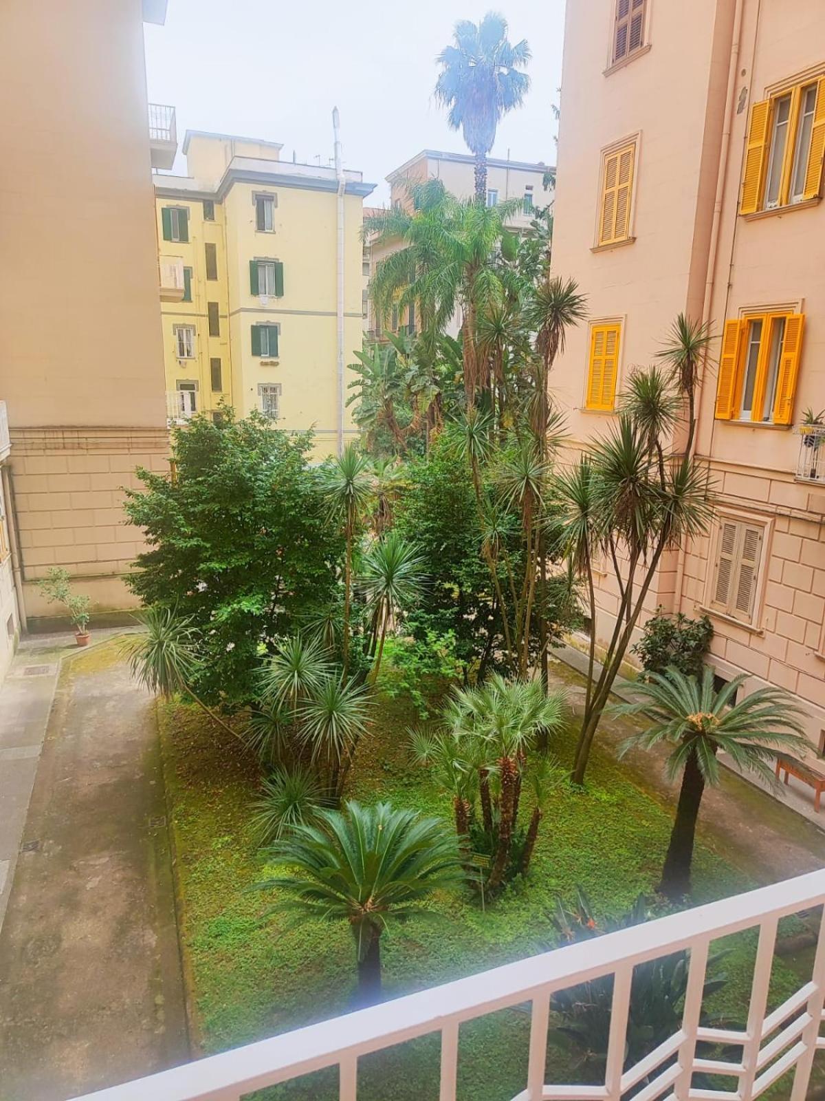 The House Of The Sunbeam Apartment Napoli Bagian luar foto